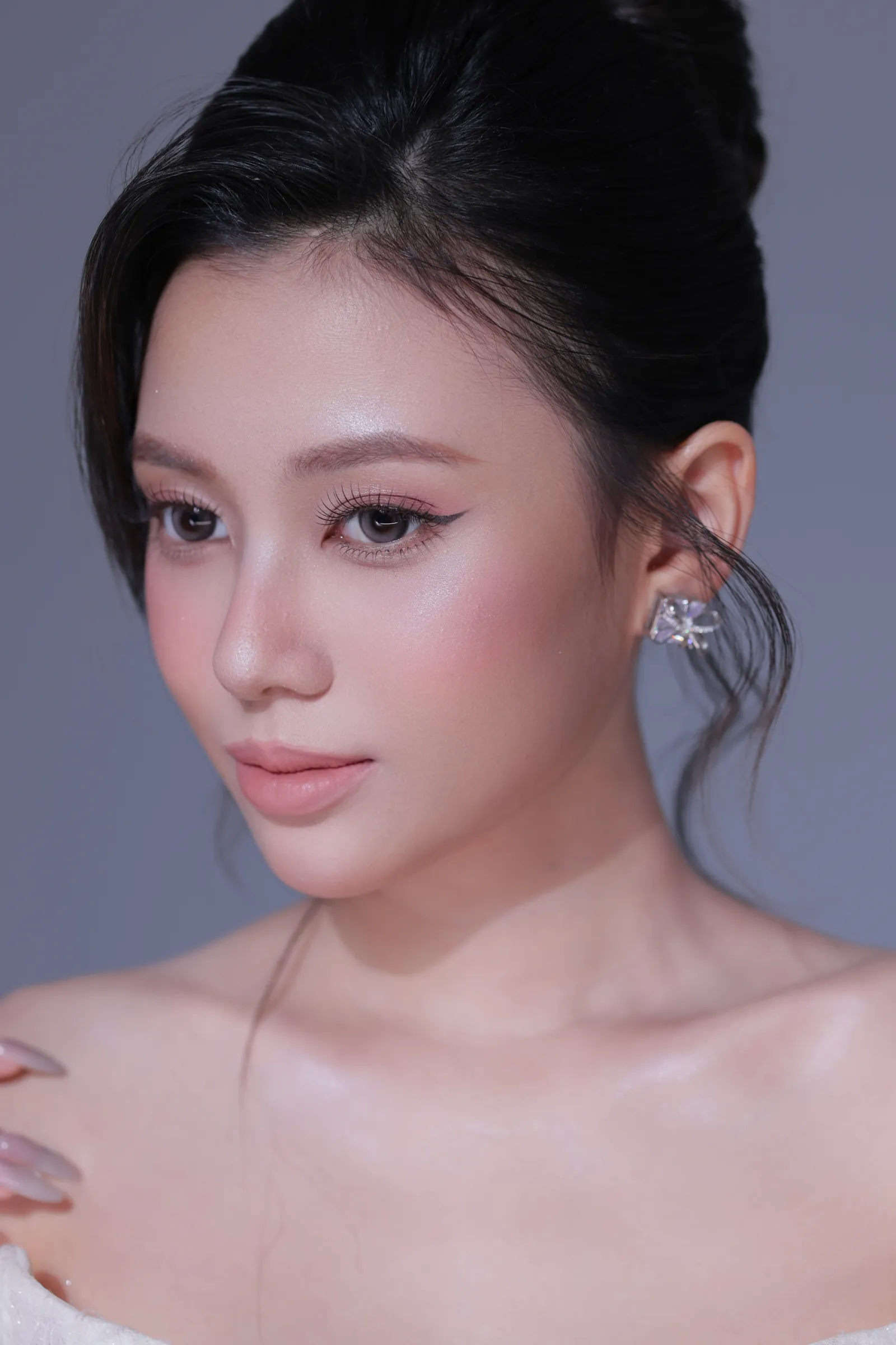 Ivory Glow - Image 1